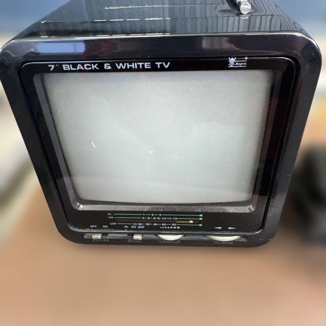レトロ家電　7インチ ポータブル 白黒テレビ BTV-100 ジャンク 昭和レトロ ナショナル 松下電工 白黒ポータブルテレビ TR